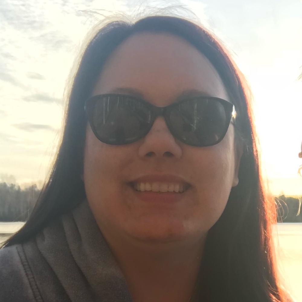 Meet your Posher, Lisa